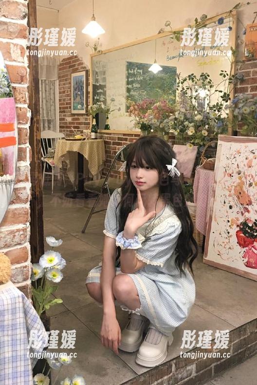 不再低调，Puy Puy的黑色写真合集分享，不妨看看她如何玩转黑色魅力！